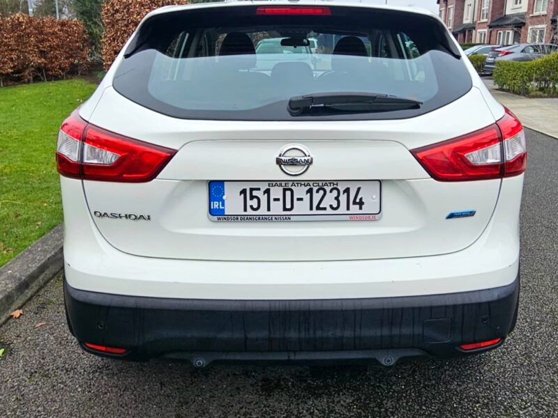 2015 Nissan Qashqai 1.5 Diesel in excellent condition