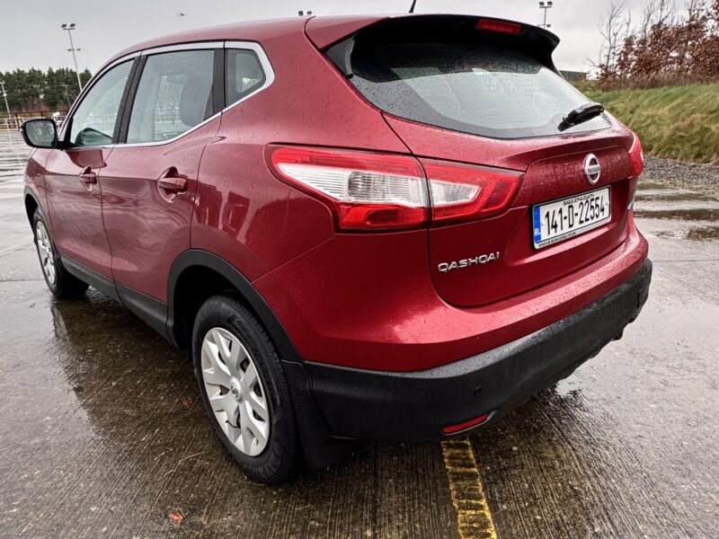 2014 Nissan Qashqai in excellent condition