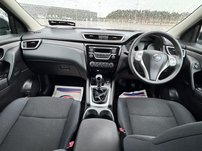 2014 Nissan Qashqai in excellent condition