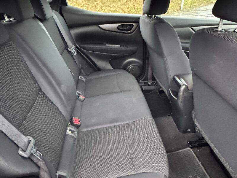 2014 Nissan Qashqai in excellent condition