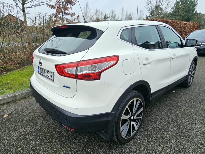 2015 Nissan Qashqai 1.5 Diesel in excellent condition